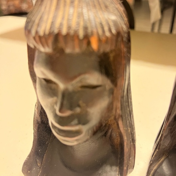 Sculpture hand carved wood. Representing an Indian woman and man measuring 11 cm - Picture 12 of 16